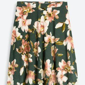 Gilli Jeslyn Flare Skirt